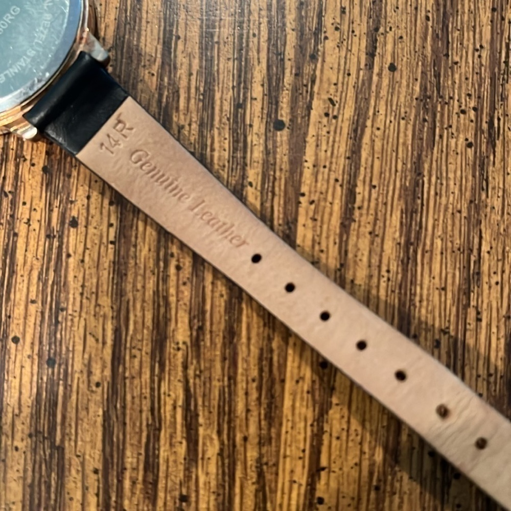 C Stainless Steel Unisex Watch, Genuine Leater 14R - Picture 4 of 6